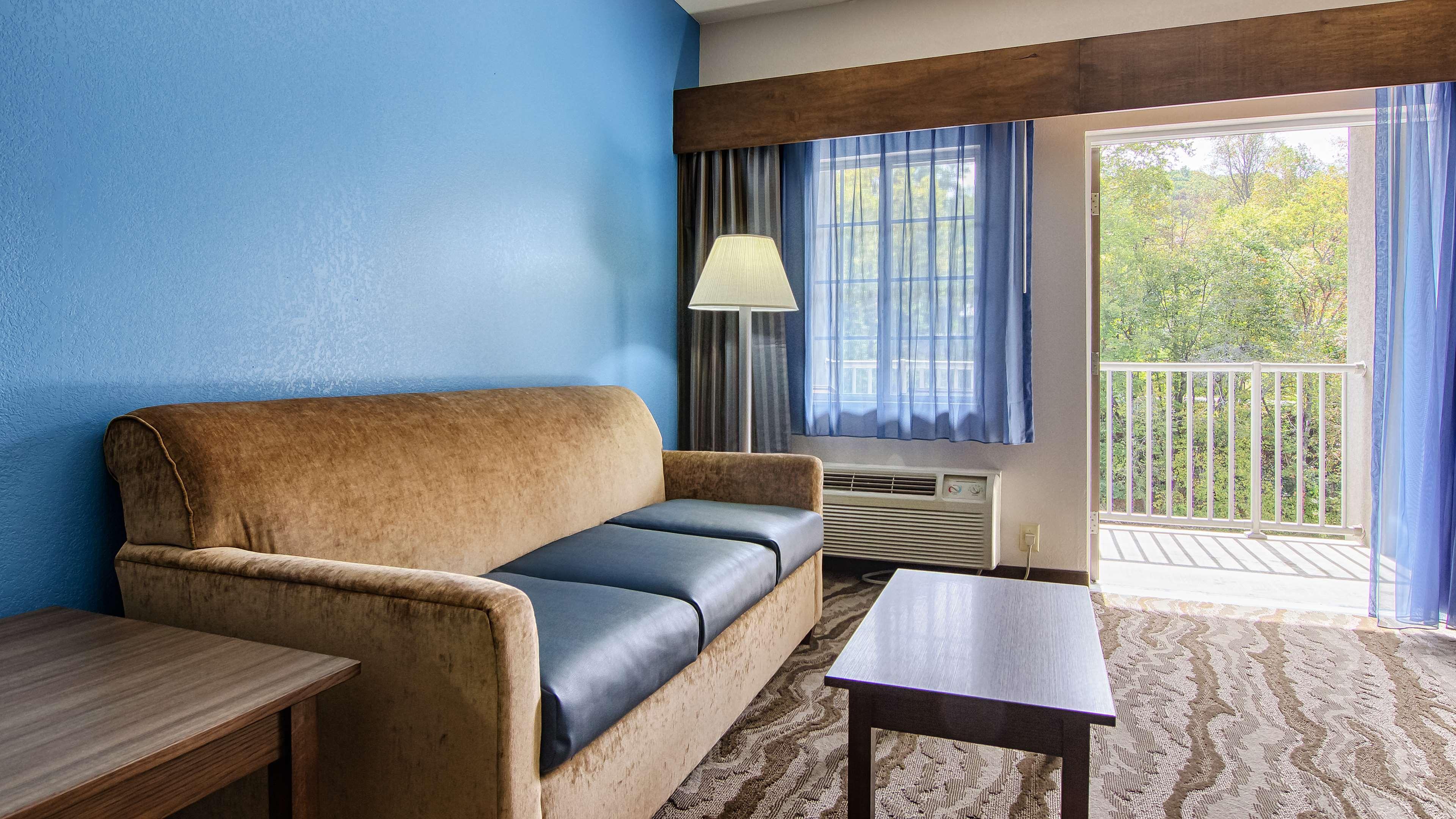 Best Western Plus River Escape Sylva / Dillsboro Buitenkant foto