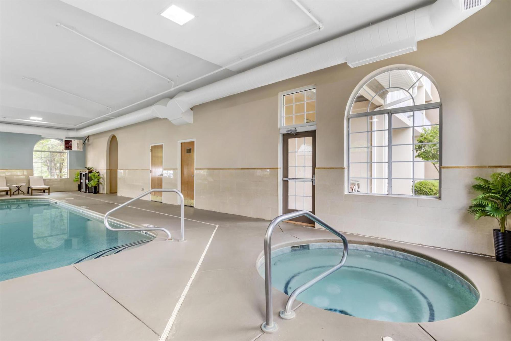 Best Western Plus River Escape Sylva / Dillsboro Buitenkant foto