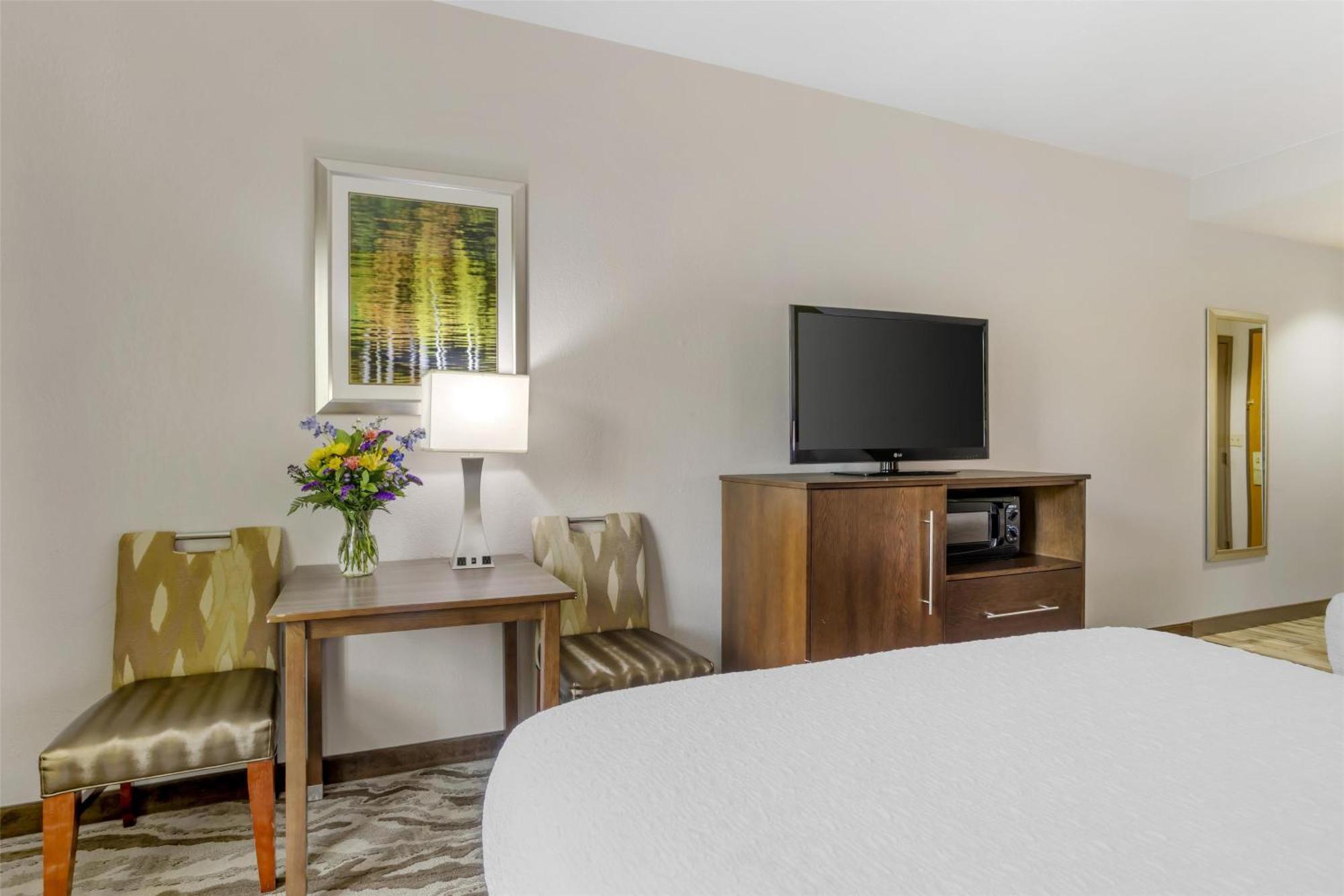 Best Western Plus River Escape Sylva / Dillsboro Buitenkant foto