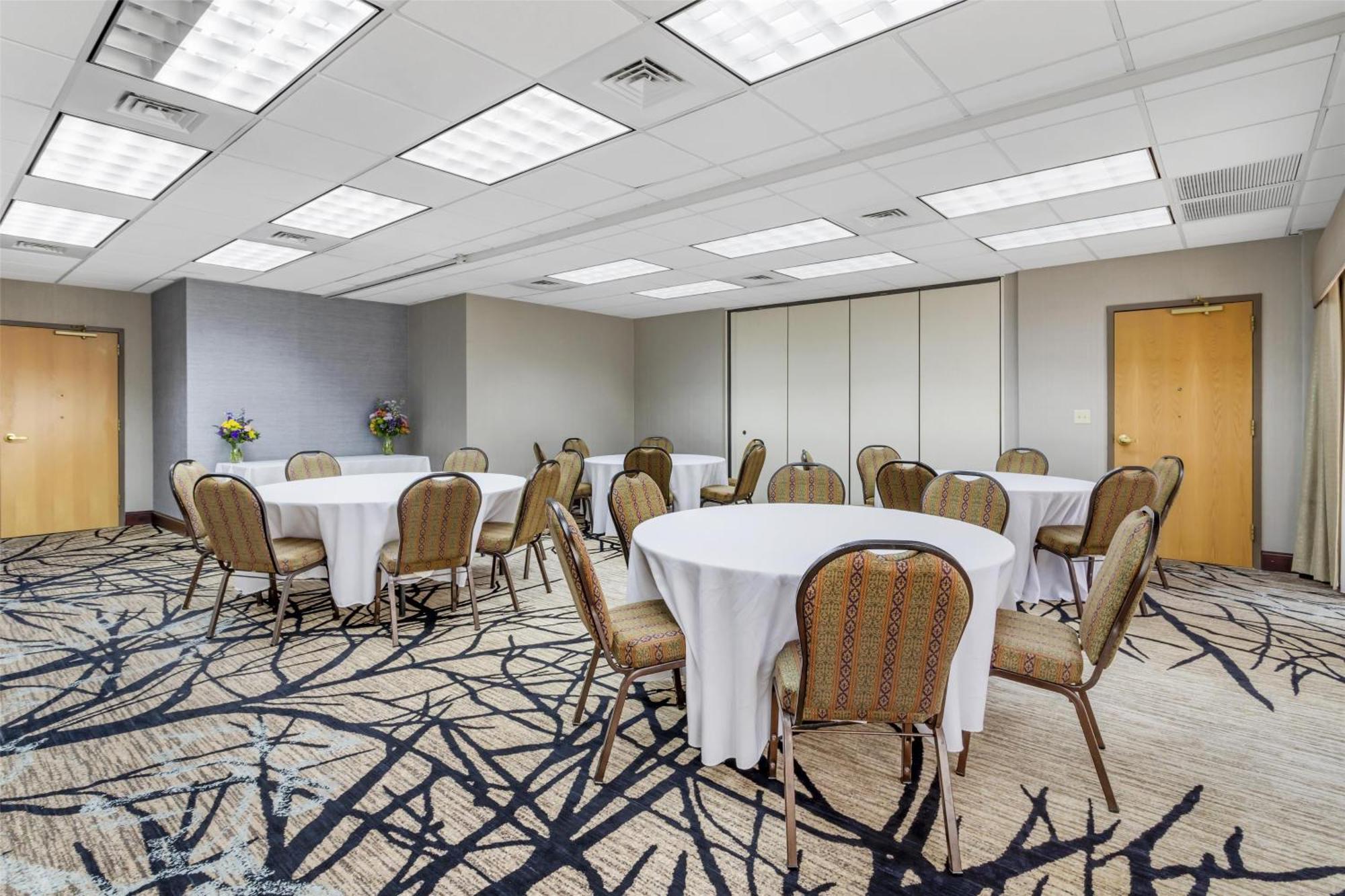 Best Western Plus River Escape Sylva / Dillsboro Buitenkant foto