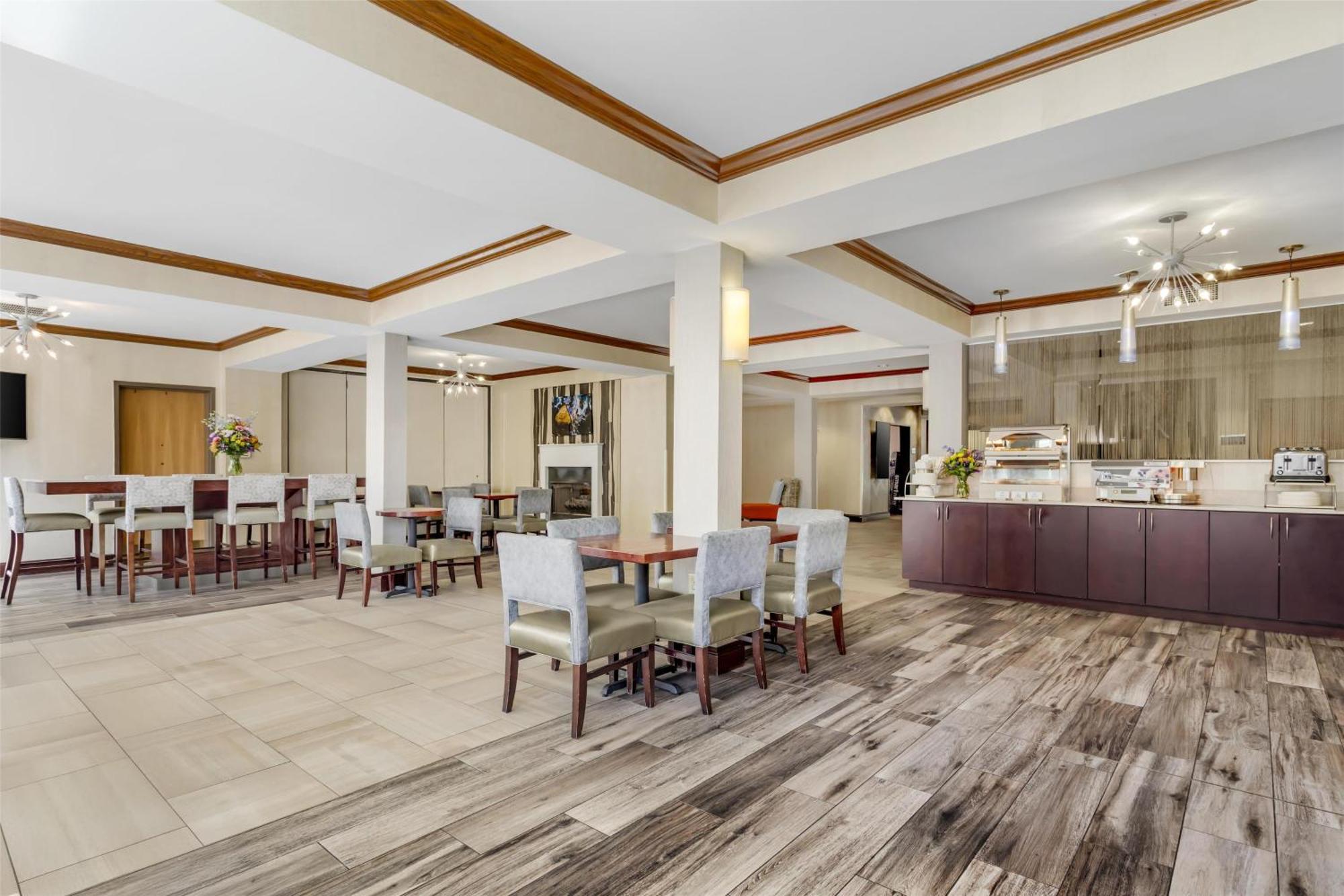 Best Western Plus River Escape Sylva / Dillsboro Buitenkant foto