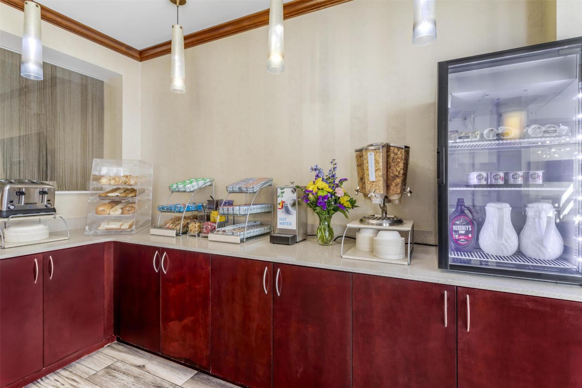 Best Western Plus River Escape Sylva / Dillsboro Buitenkant foto