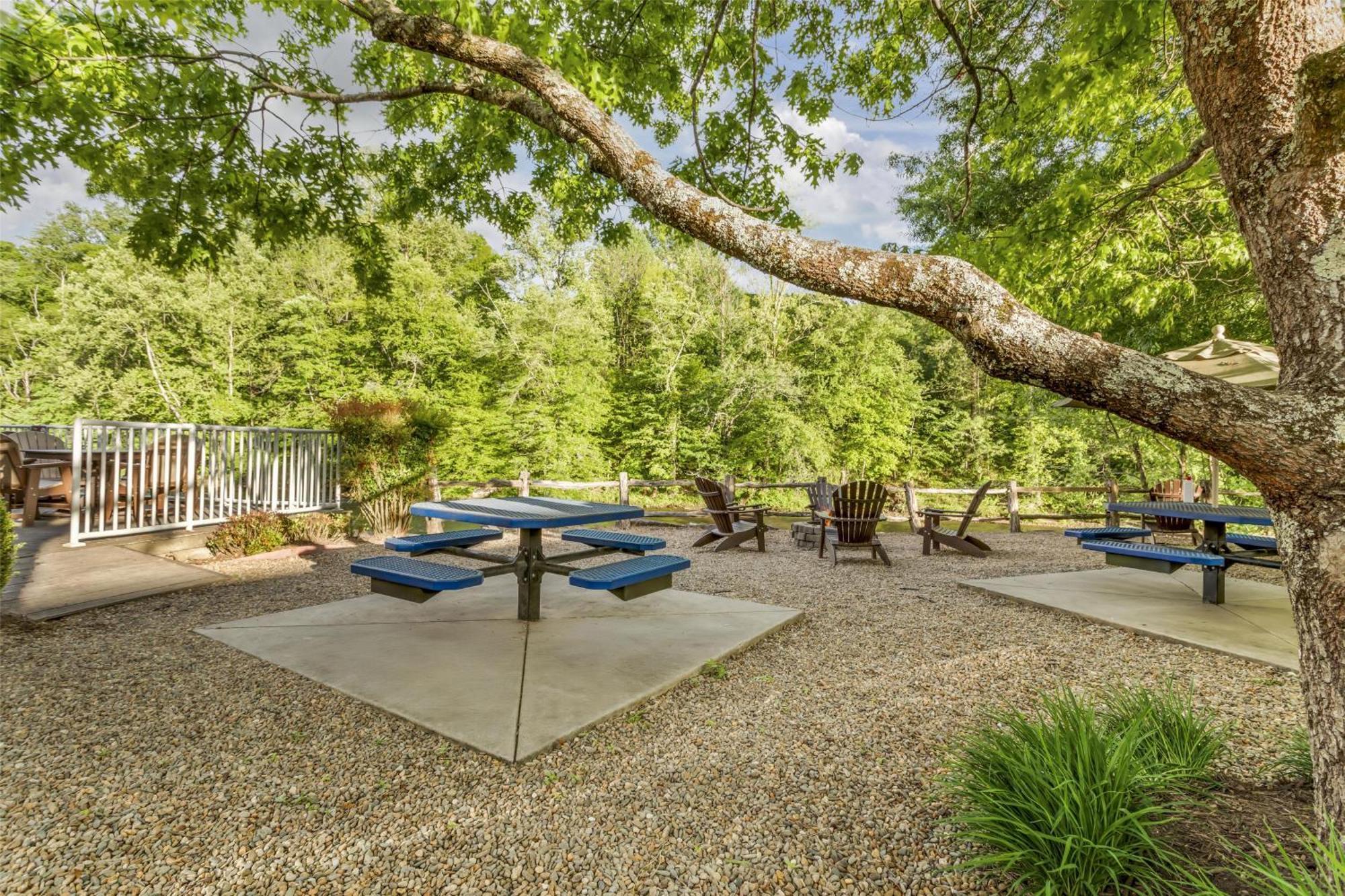 Best Western Plus River Escape Sylva / Dillsboro Buitenkant foto